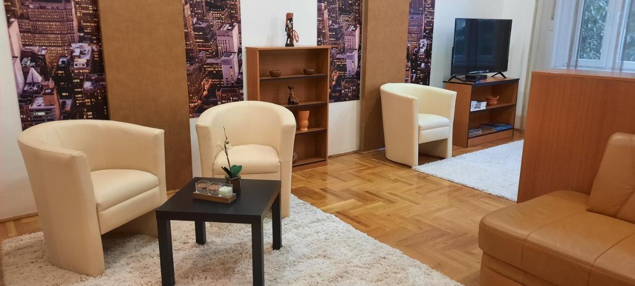 City Life Apartment Ντέμπρετσεν Εξωτερικό φωτογραφία